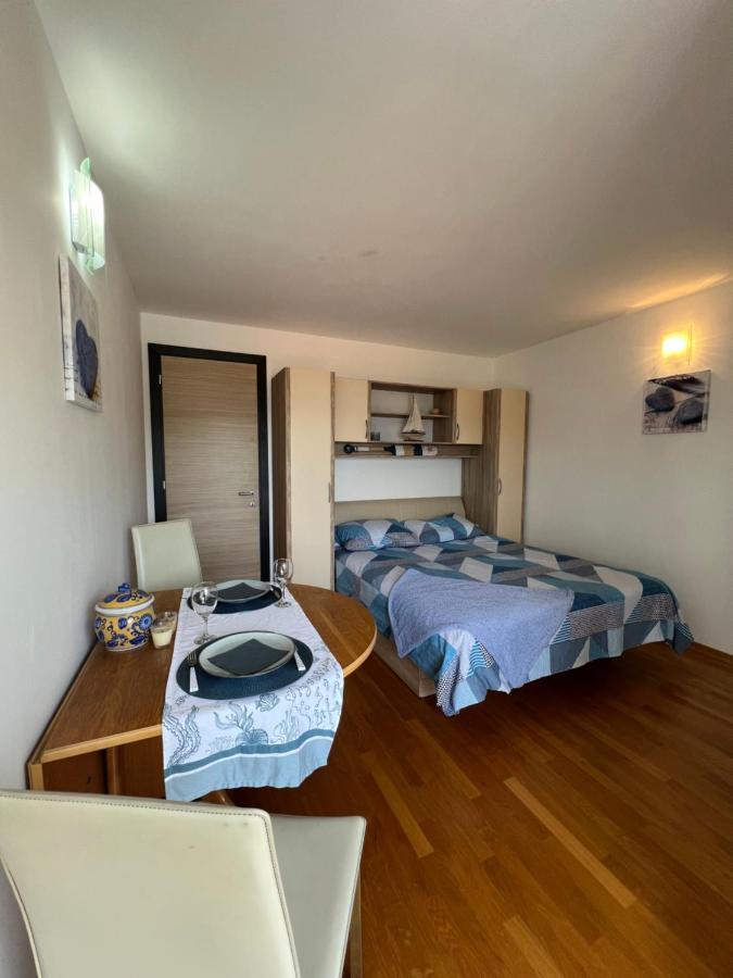 Apartman Center Omiš Exteriör bild